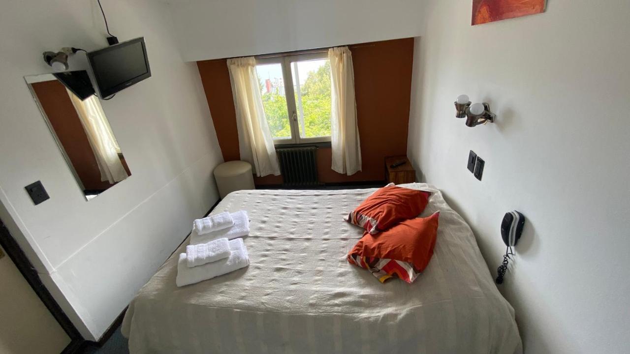 סן קרלוס דה ברילוצ'ה Hospedaje Los Alpes מראה חיצוני תמונה